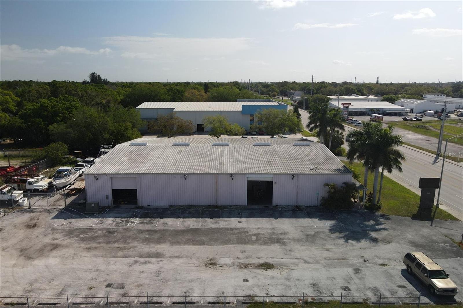 LORRAINE PARK - Commercial Sale