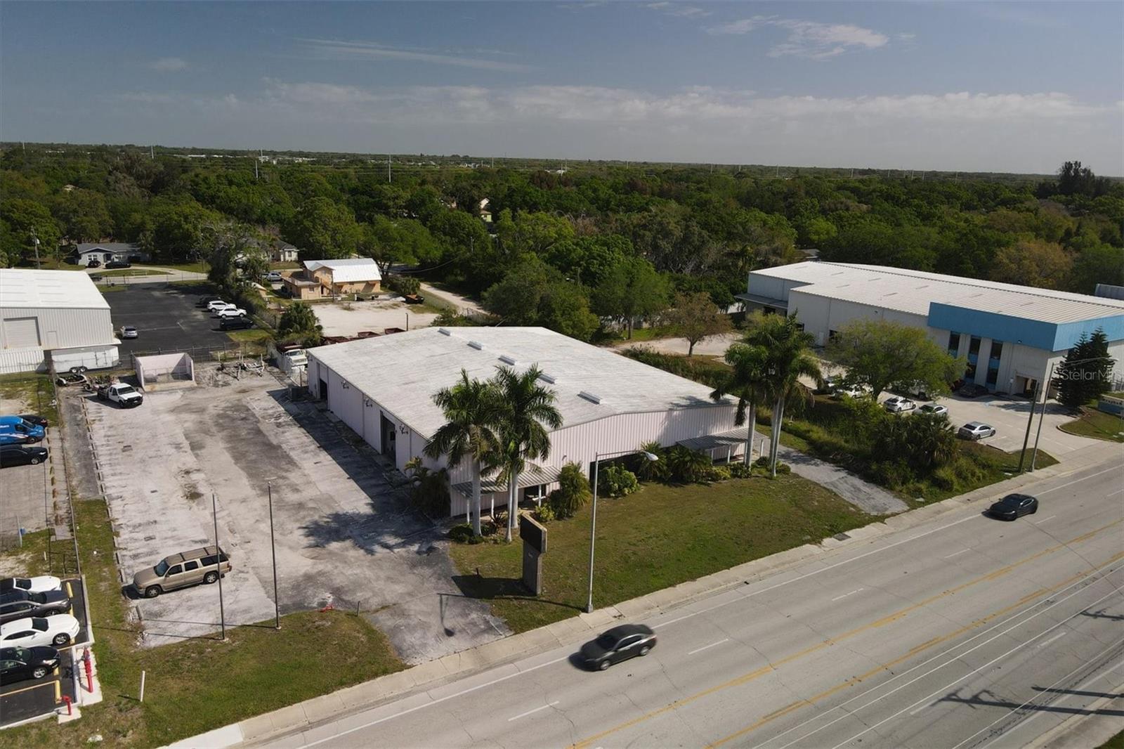 LORRAINE PARK - Commercial Sale