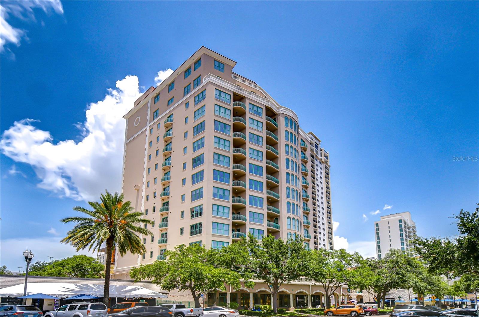 288 BEACH DRIVE NE 12C