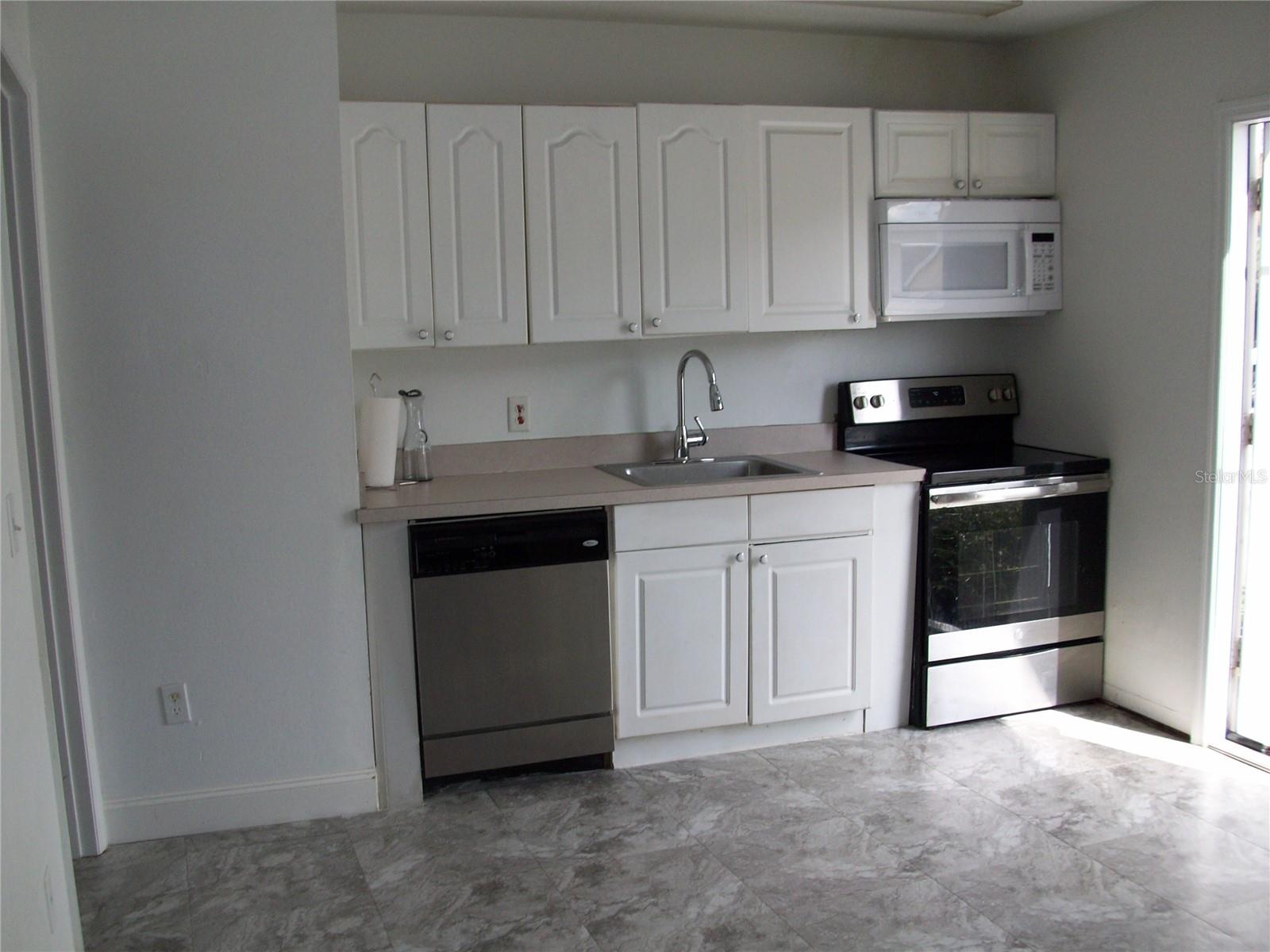 BIMINI BAY PH 1 - Residential Lease
