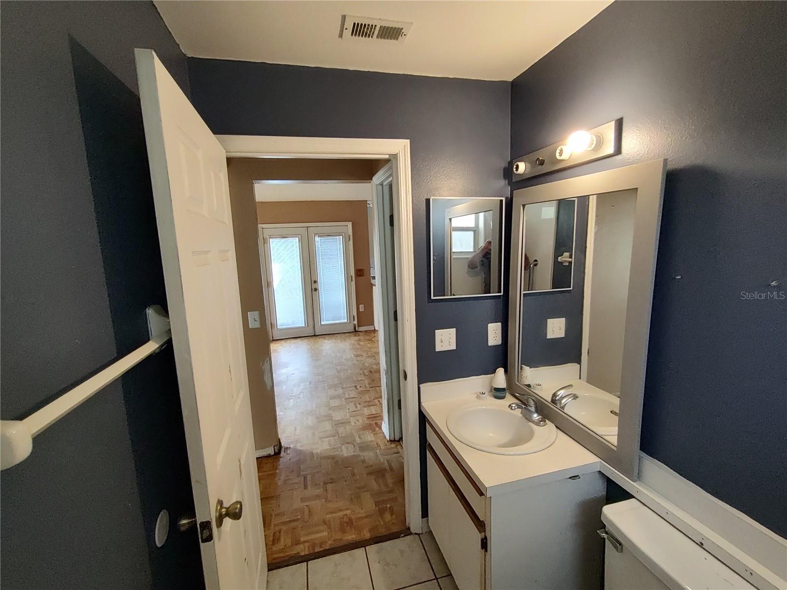 ASSESSORS LT 02 03 04 & NW 01/4 SW 01/4 32 15 30 - Residential