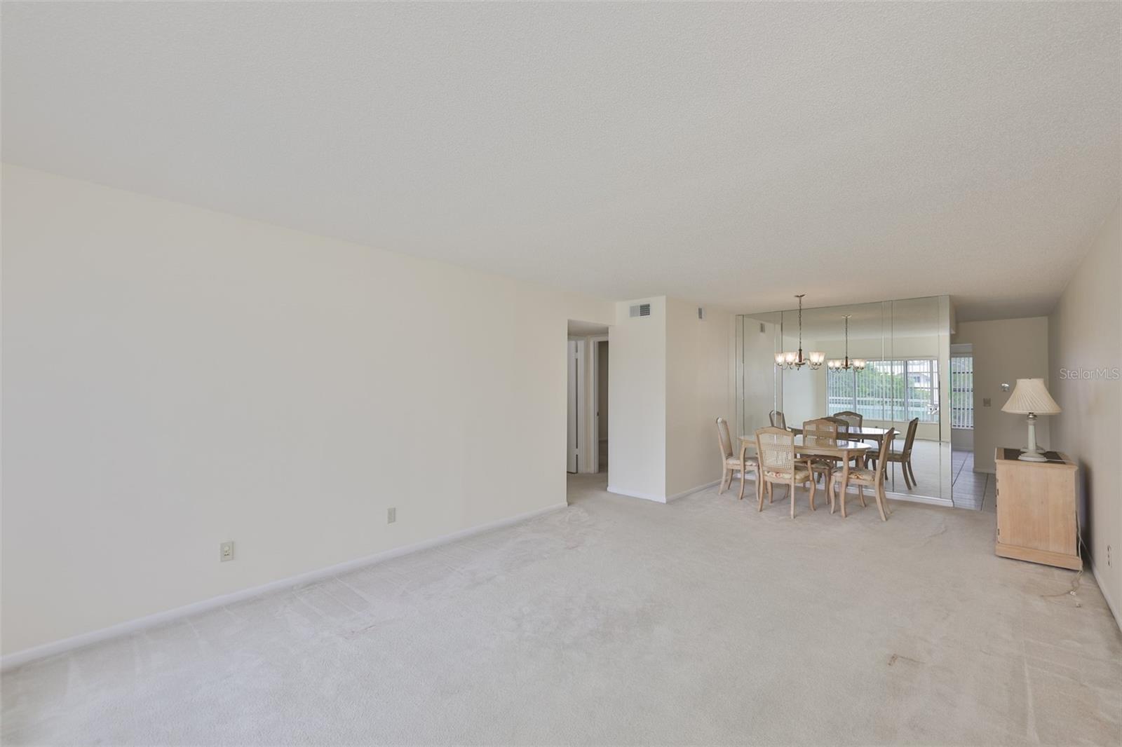 ON TOP OF THE WORLD - Residential Lease