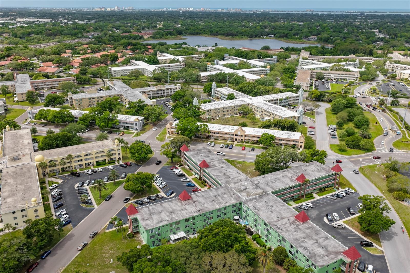 ON TOP OF THE WORLD - Residential Lease