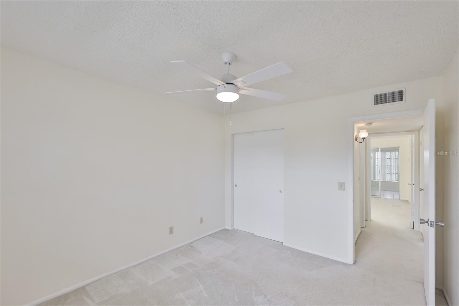 ON TOP OF THE WORLD - Residential Lease