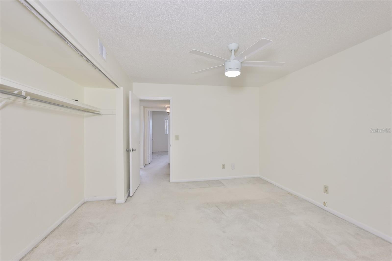 ON TOP OF THE WORLD - Residential Lease