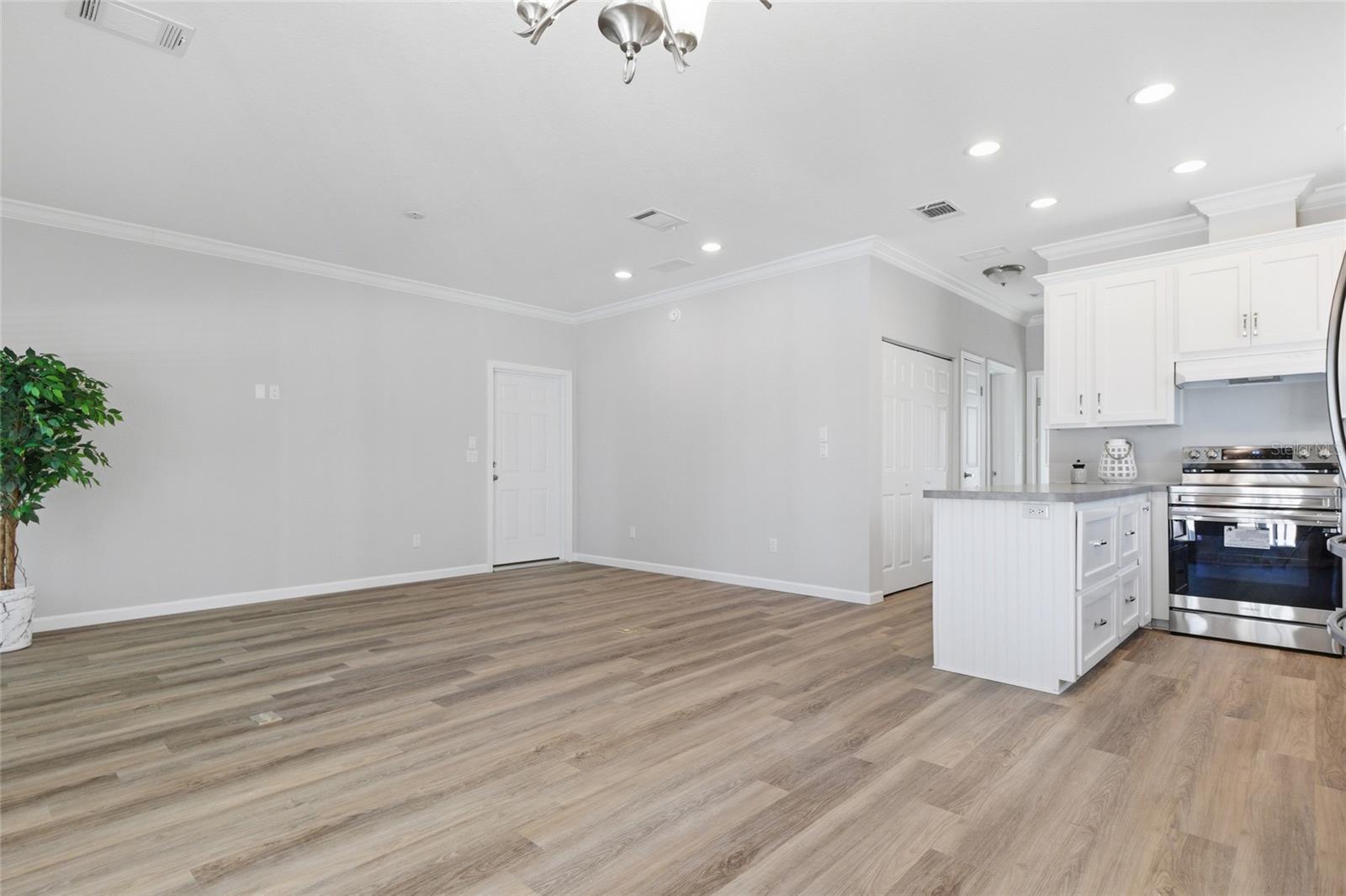 JAPANESE GARDENS MHP - Residential