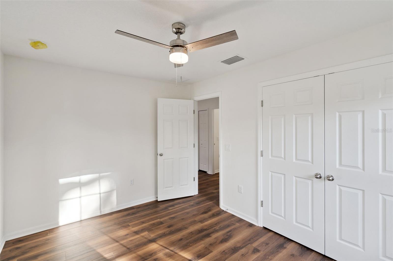 TAVARES LINDA PARK - Residential Lease