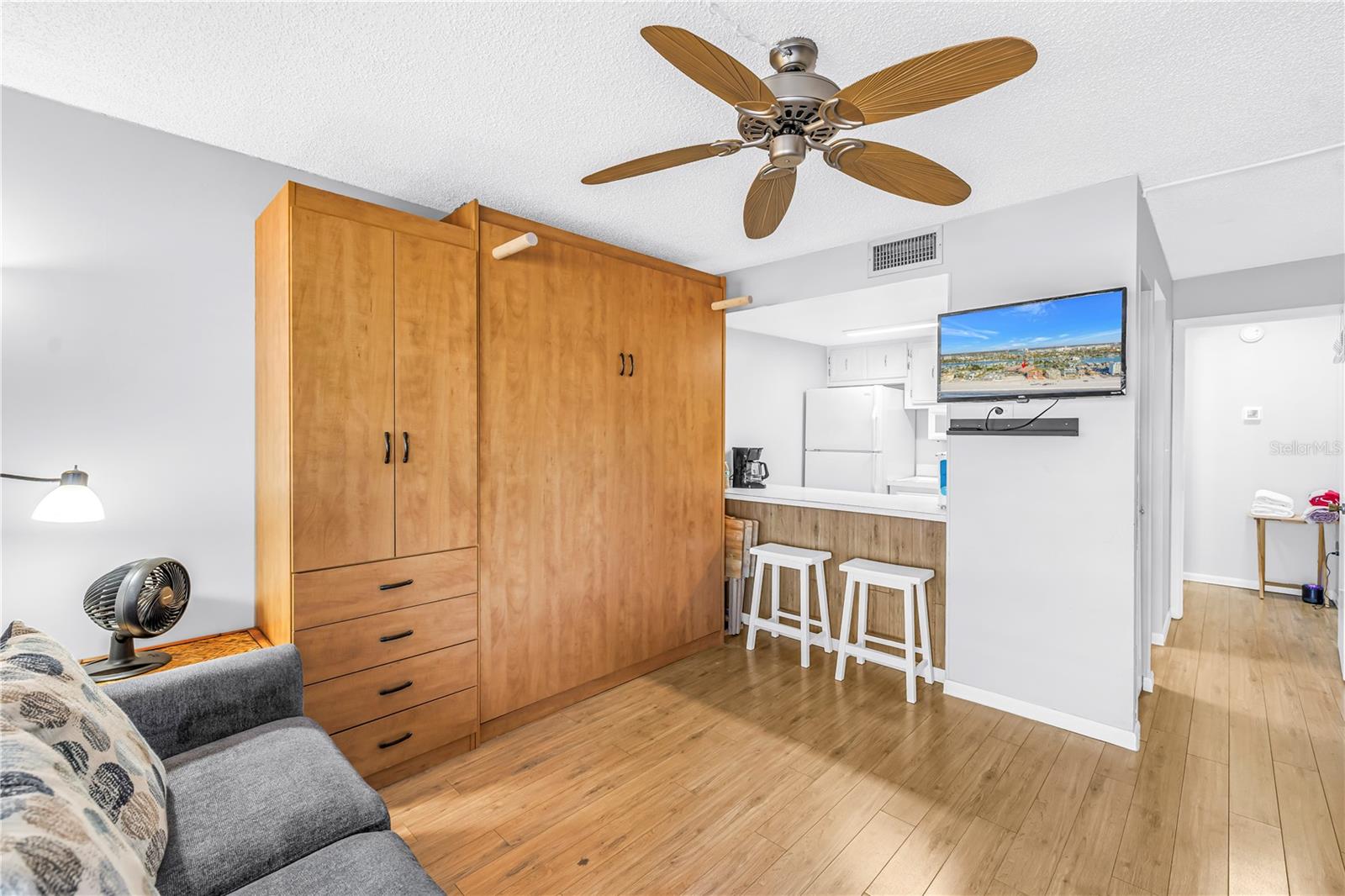 SUNSET COVE - Residential