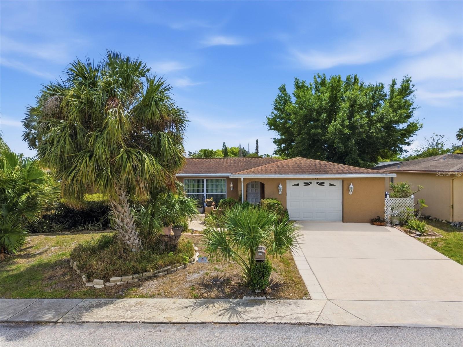 REGENCY PARK - Residential