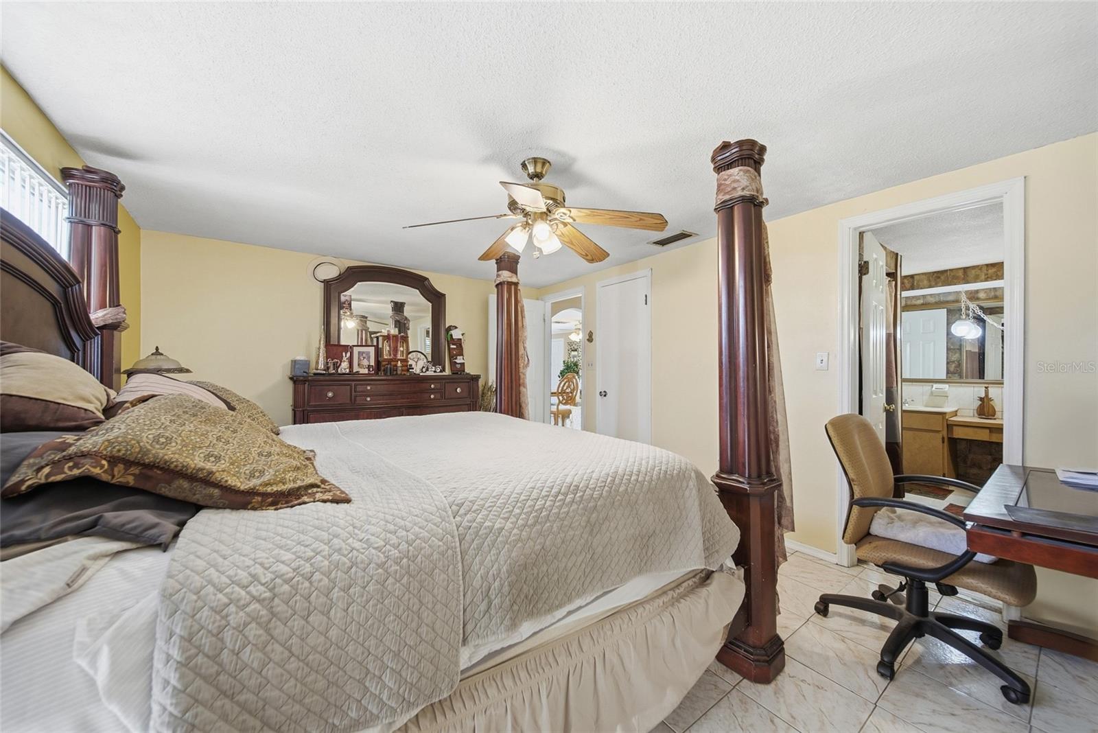 REGENCY PARK - Residential