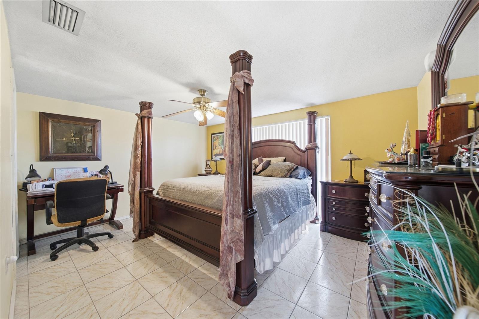 REGENCY PARK - Residential