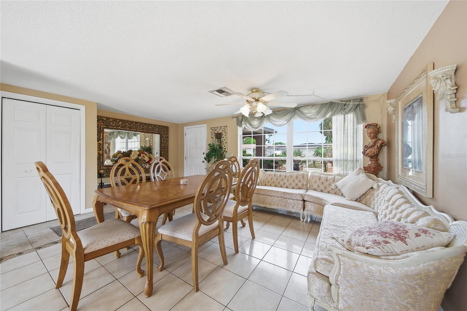 REGENCY PARK - Residential