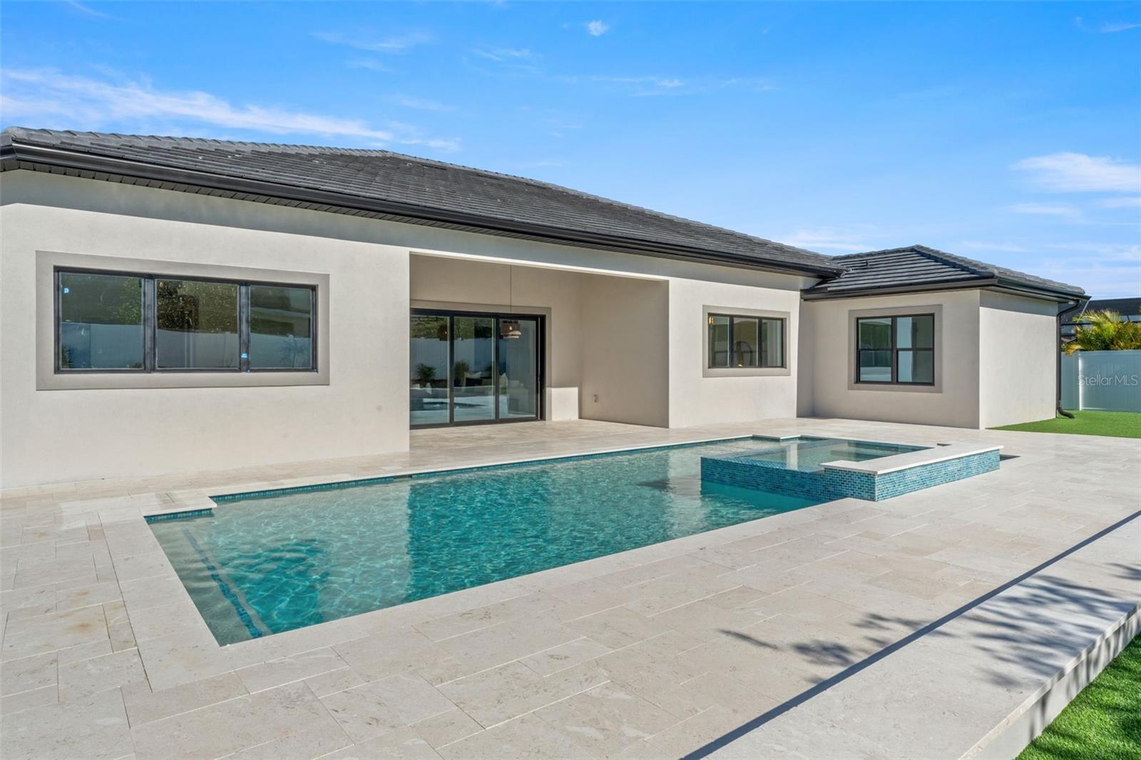 WATERGRASS- GRAYBROOK GATED SECTION - Residential