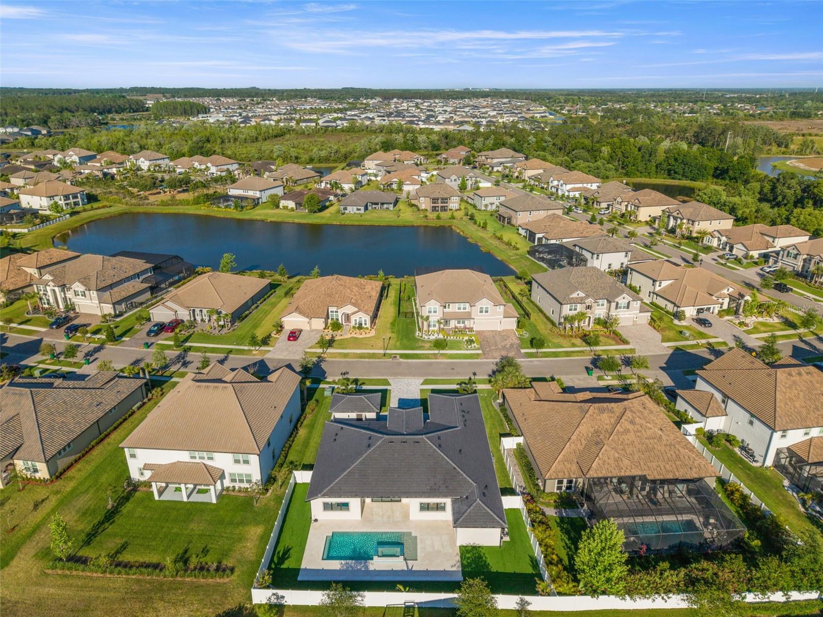 WATERGRASS- GRAYBROOK GATED SECTION - Residential