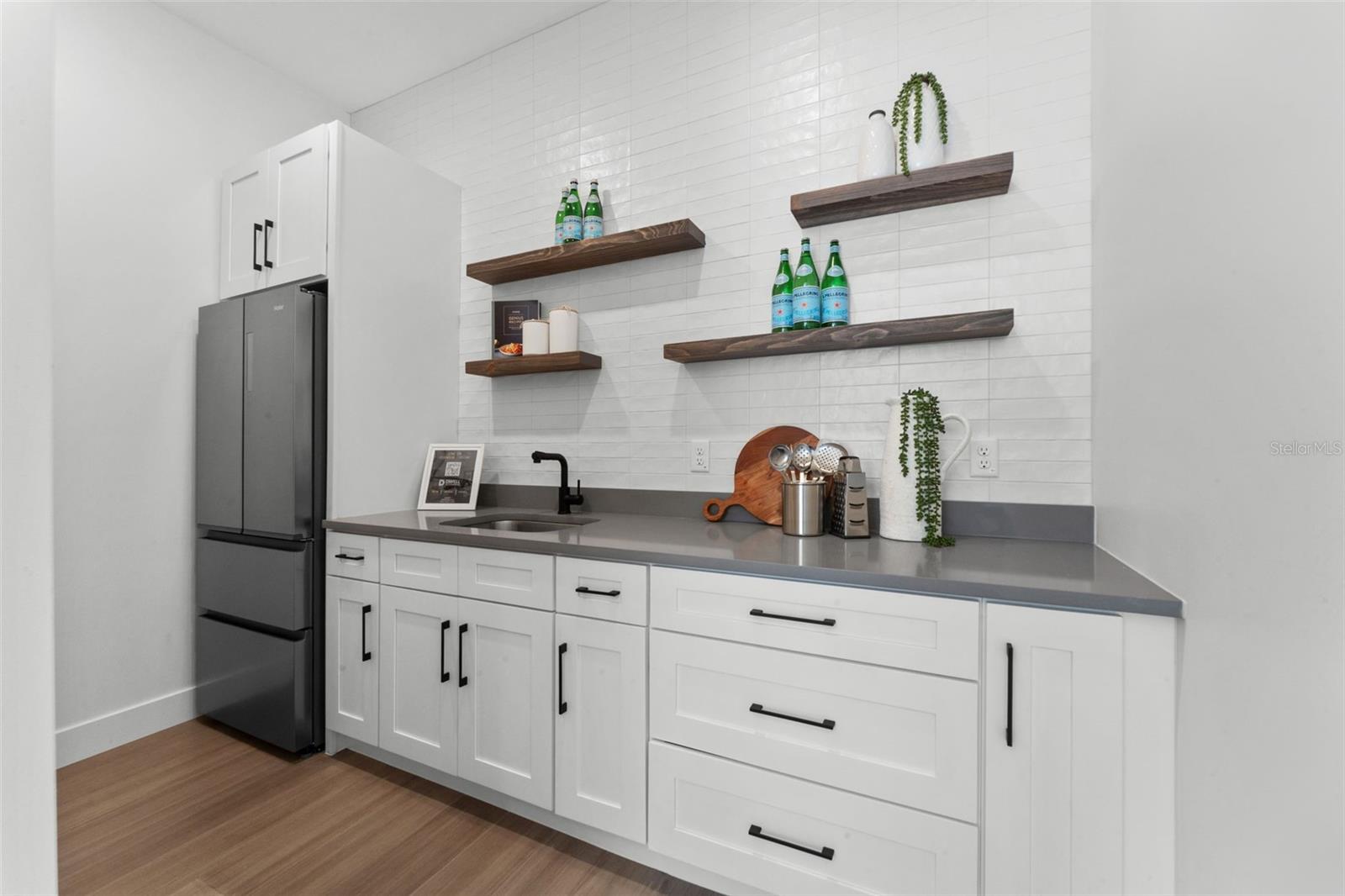 WATERGRASS- GRAYBROOK GATED SECTION - Residential