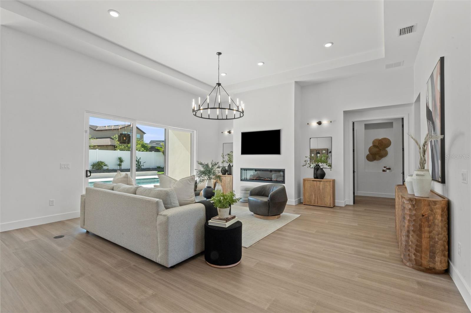 WATERGRASS- GRAYBROOK GATED SECTION - Residential