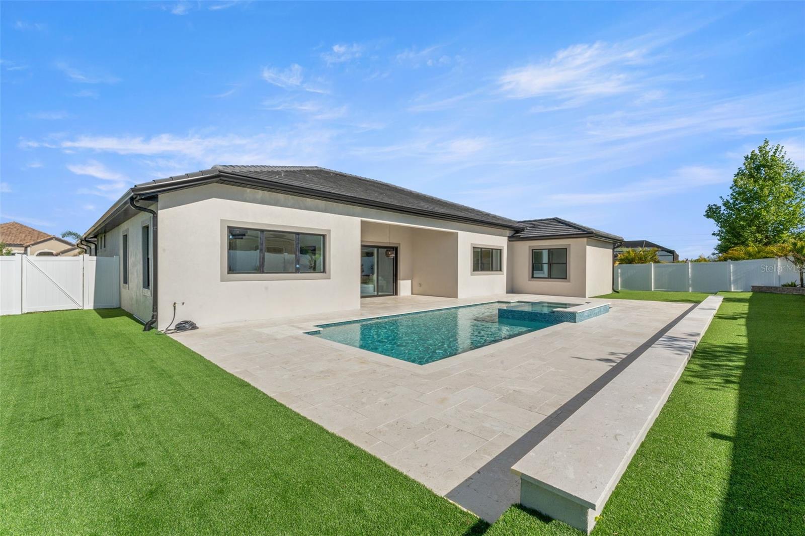 WATERGRASS- GRAYBROOK GATED SECTION - Residential