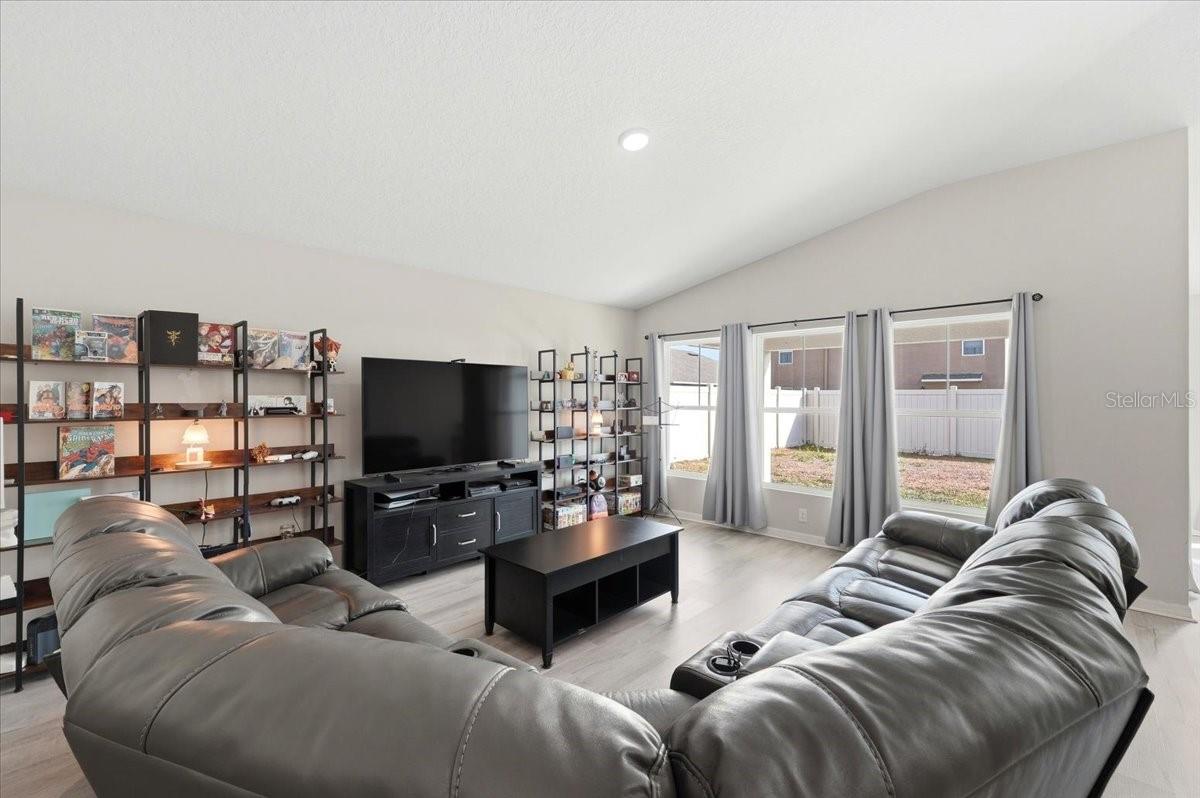 RIVERSTONE PH 5 & 6 - Residential