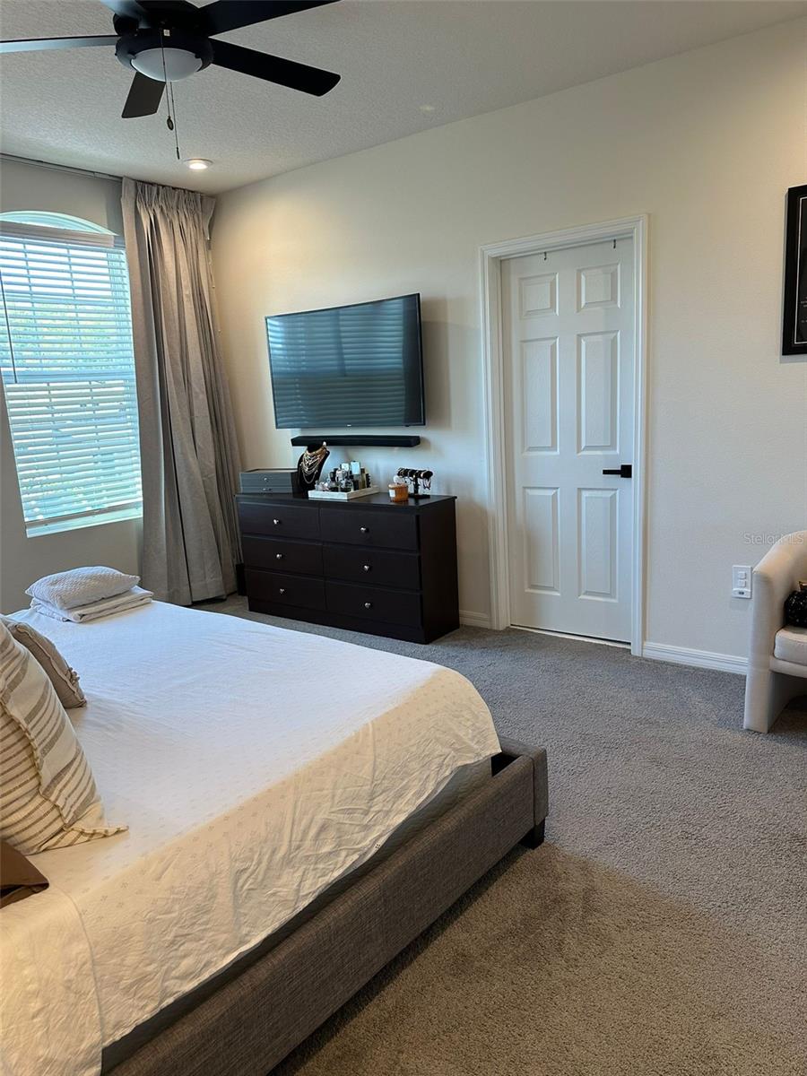 TAPESTRY PH 5 - Residential Lease