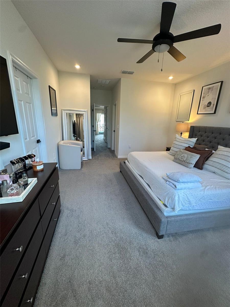 TAPESTRY PH 5 - Residential Lease