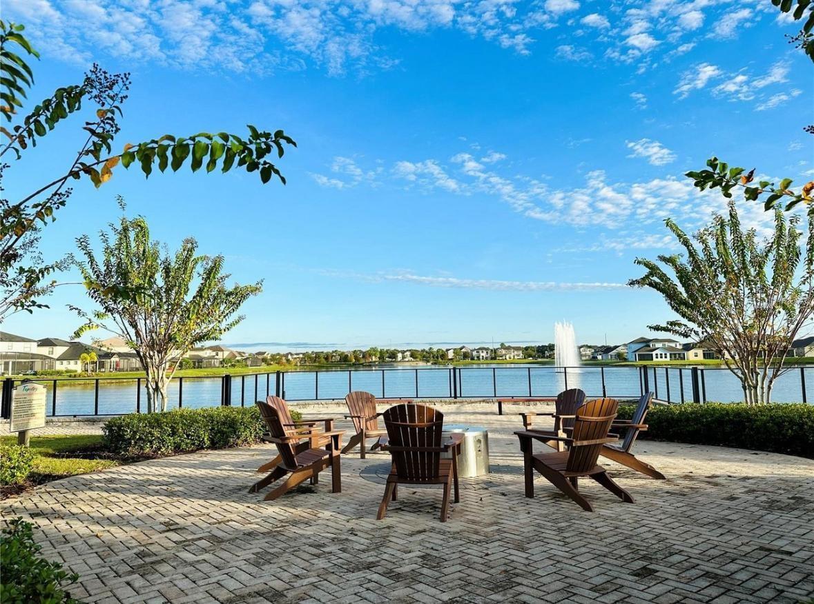 TAPESTRY PH 5 - Residential Lease