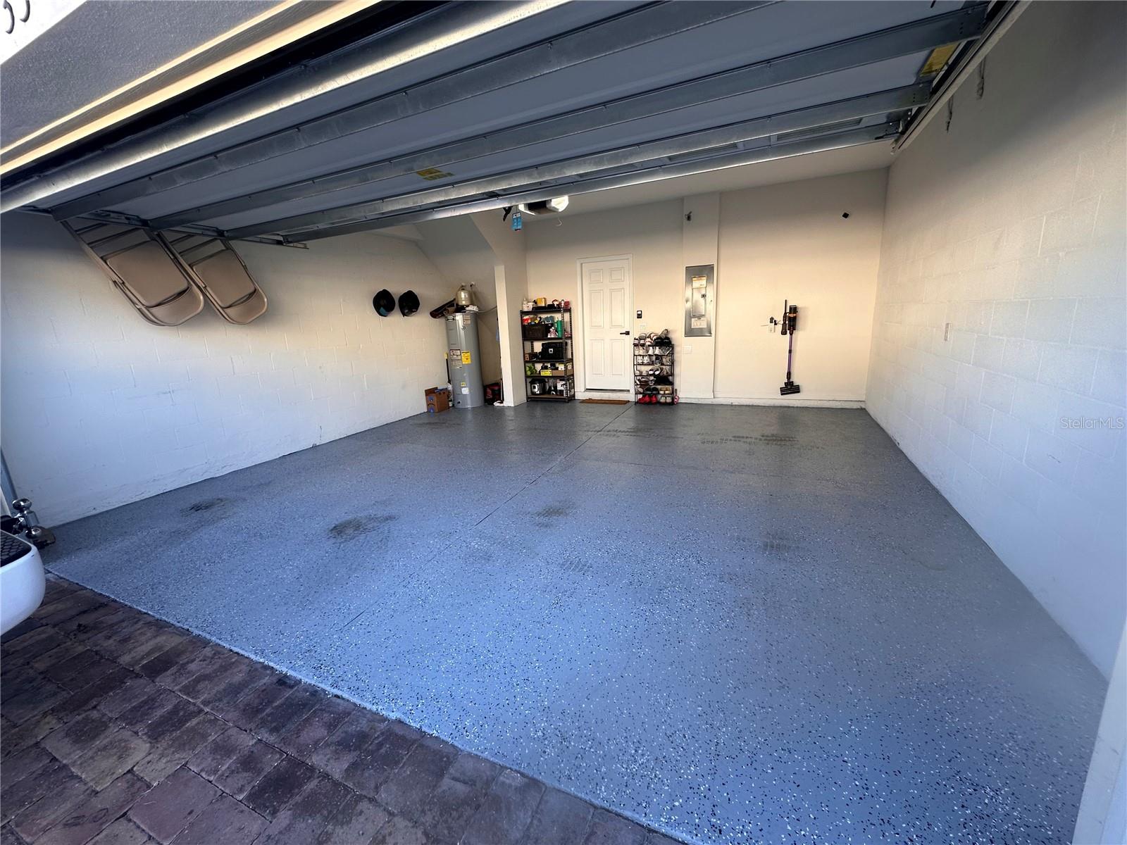 TAPESTRY PH 5 - Residential Lease