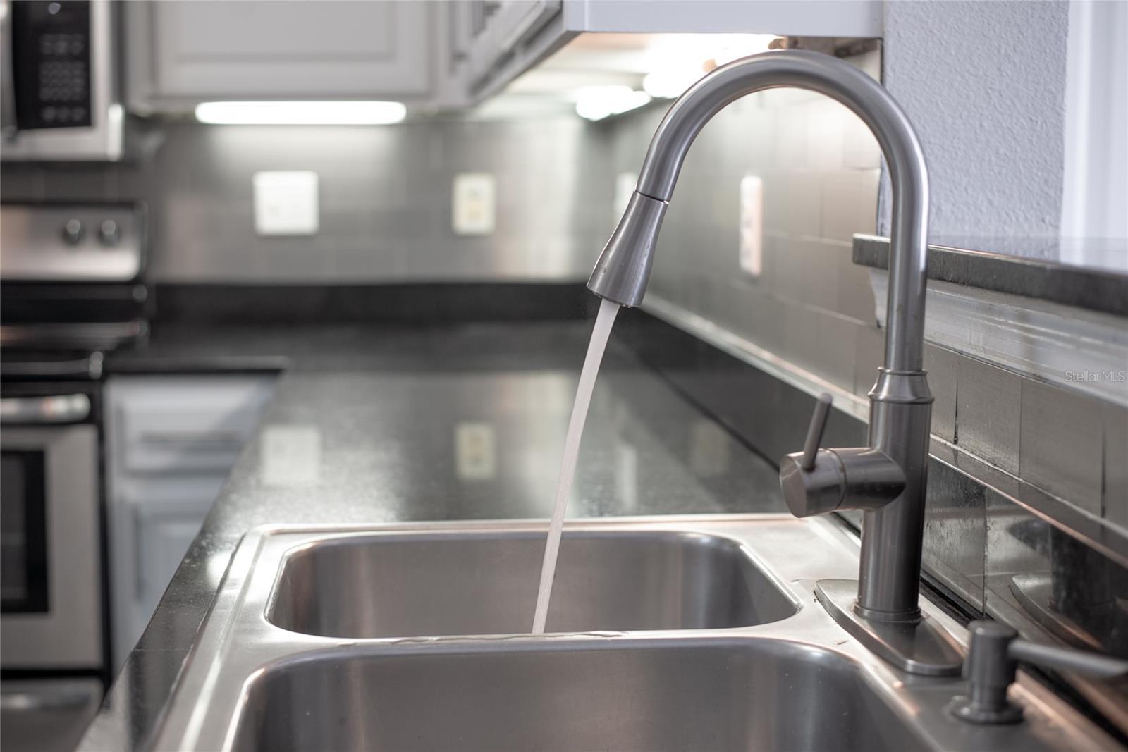 HARBOUR PLACE CITY HOMES A CON - Residential Lease