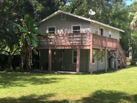 A home in WINTER HAVEN