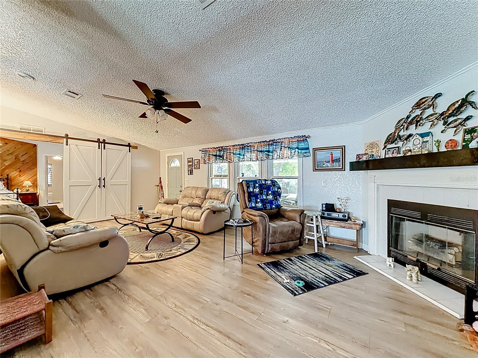 DORA PINES SUB - Residential