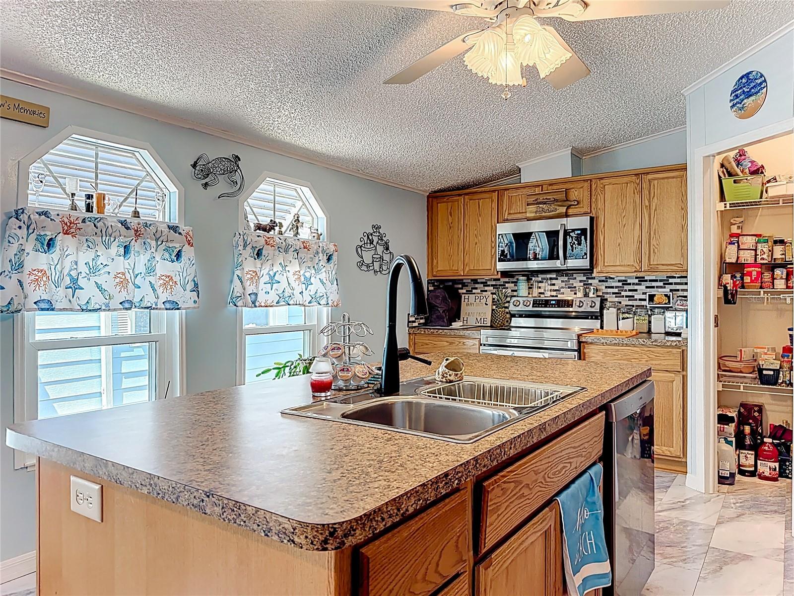 DORA PINES SUB - Residential