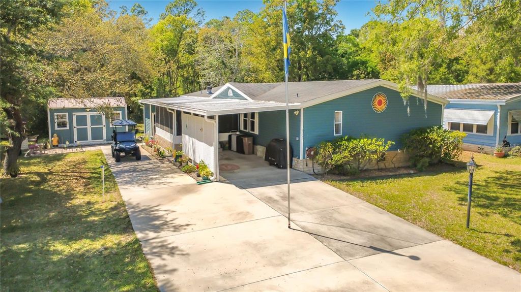 Photo of 2523 Karen Drive, Mount Dora, FL 32757 (MLS # G5110231)