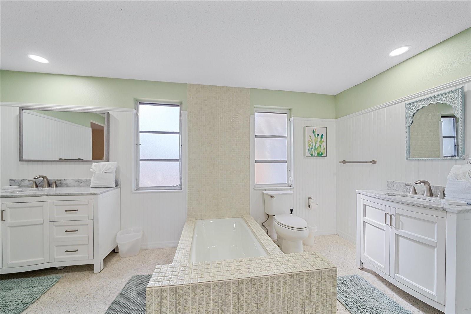 SIESTAS BAYSIDE WATERSIDE EAST - Residential