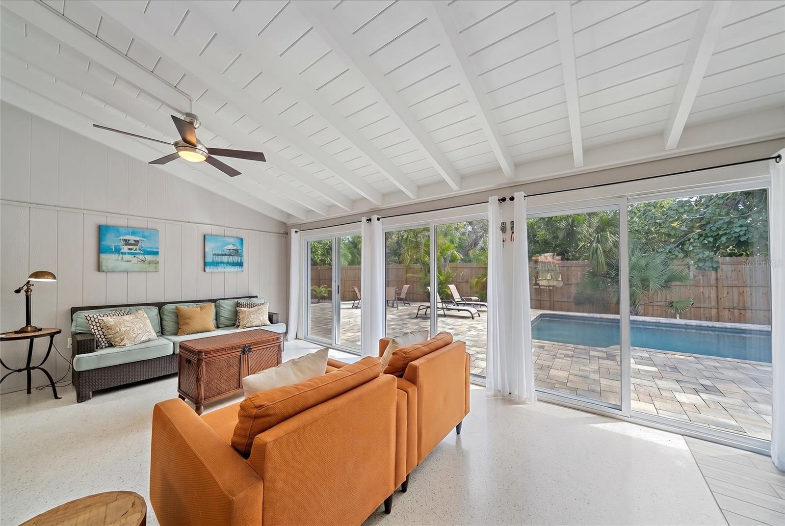 SIESTAS BAYSIDE WATERSIDE EAST - Residential