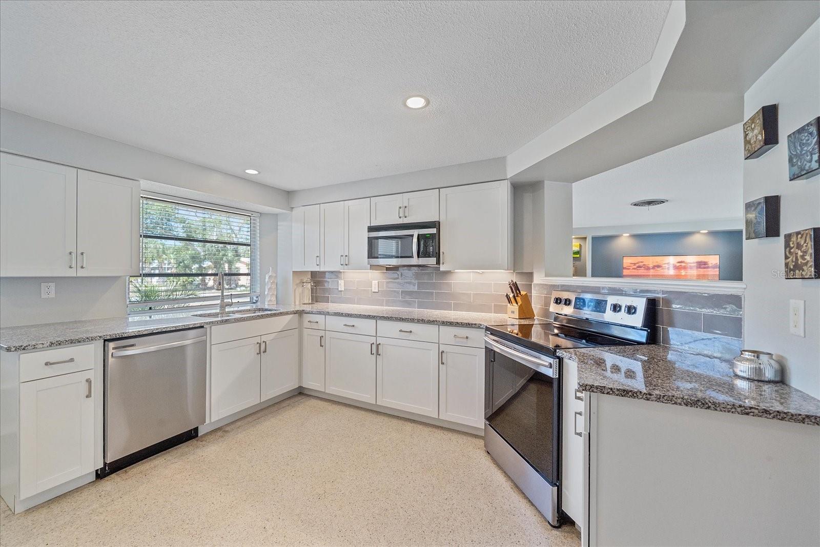 SIESTAS BAYSIDE WATERSIDE EAST - Residential