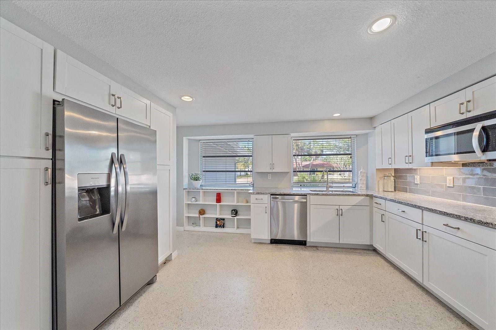 SIESTAS BAYSIDE WATERSIDE EAST - Residential