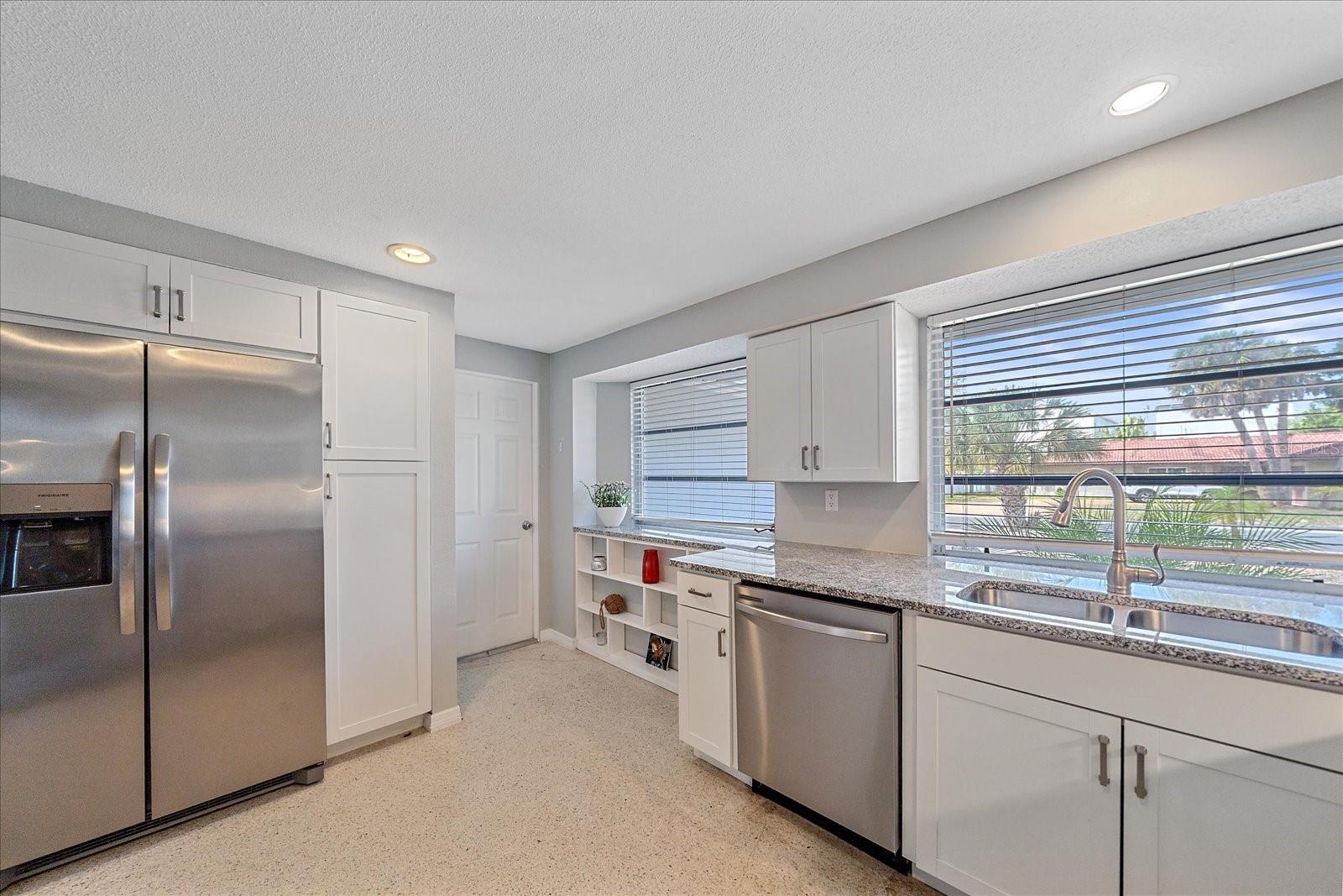 SIESTAS BAYSIDE WATERSIDE EAST - Residential