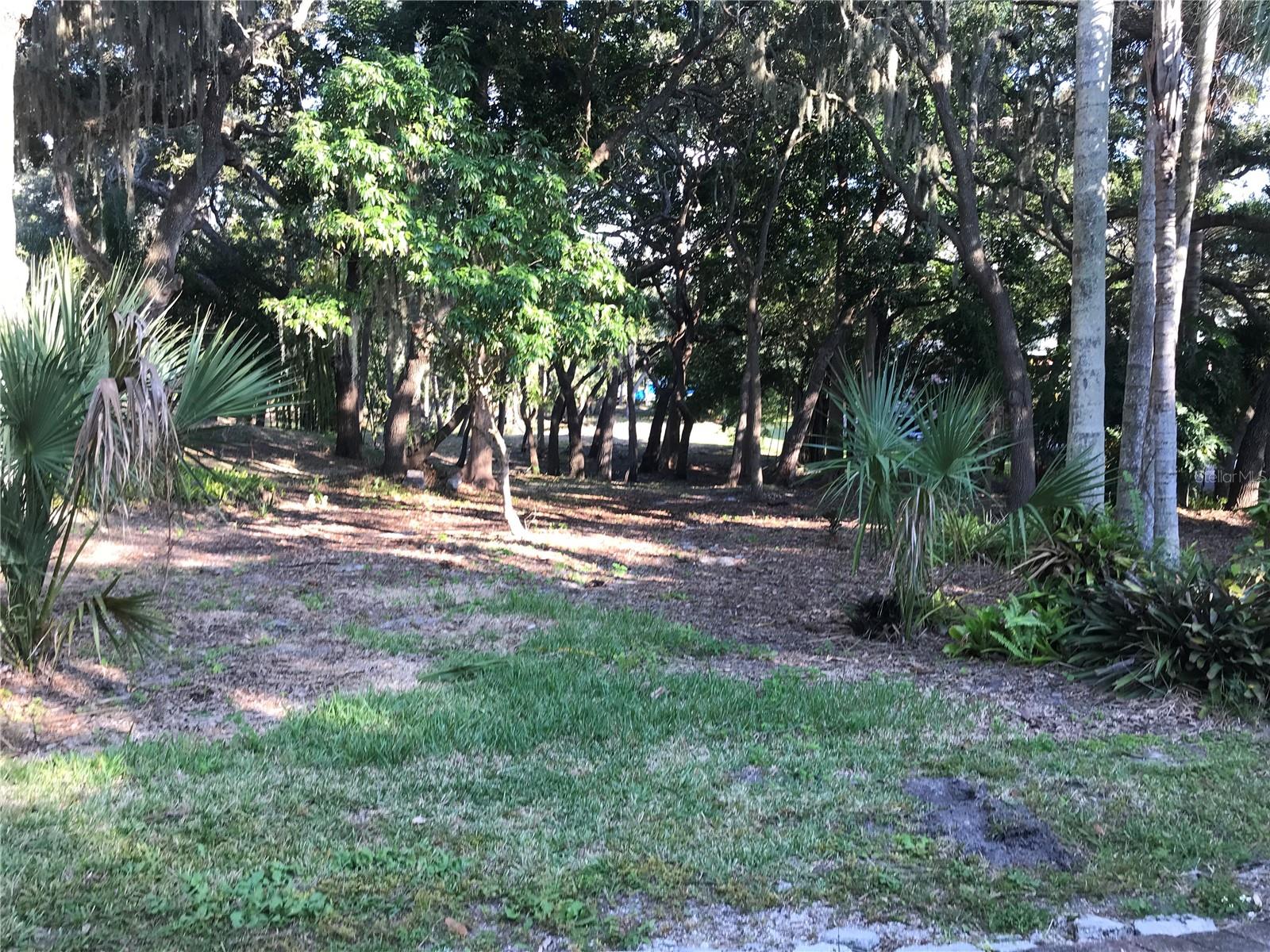 SARASOTA-VENICE CO RIVER SUB - Land