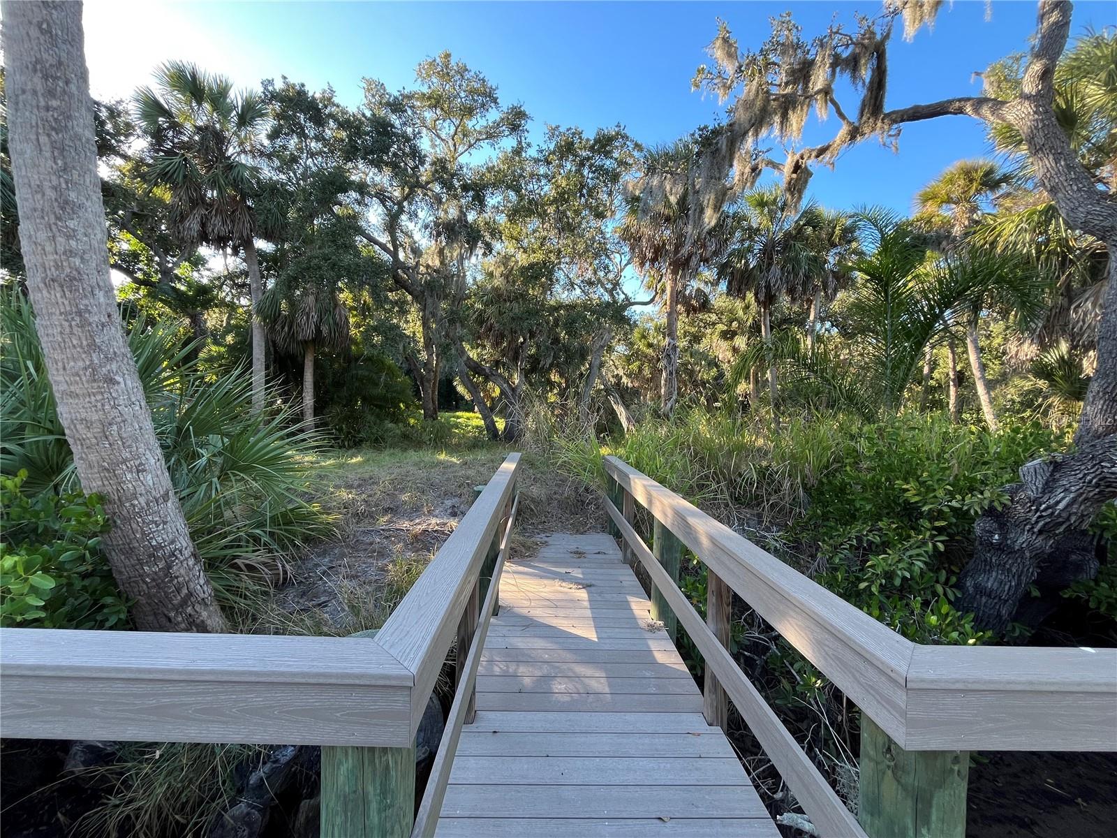 SARASOTA-VENICE CO RIVER SUB - Land