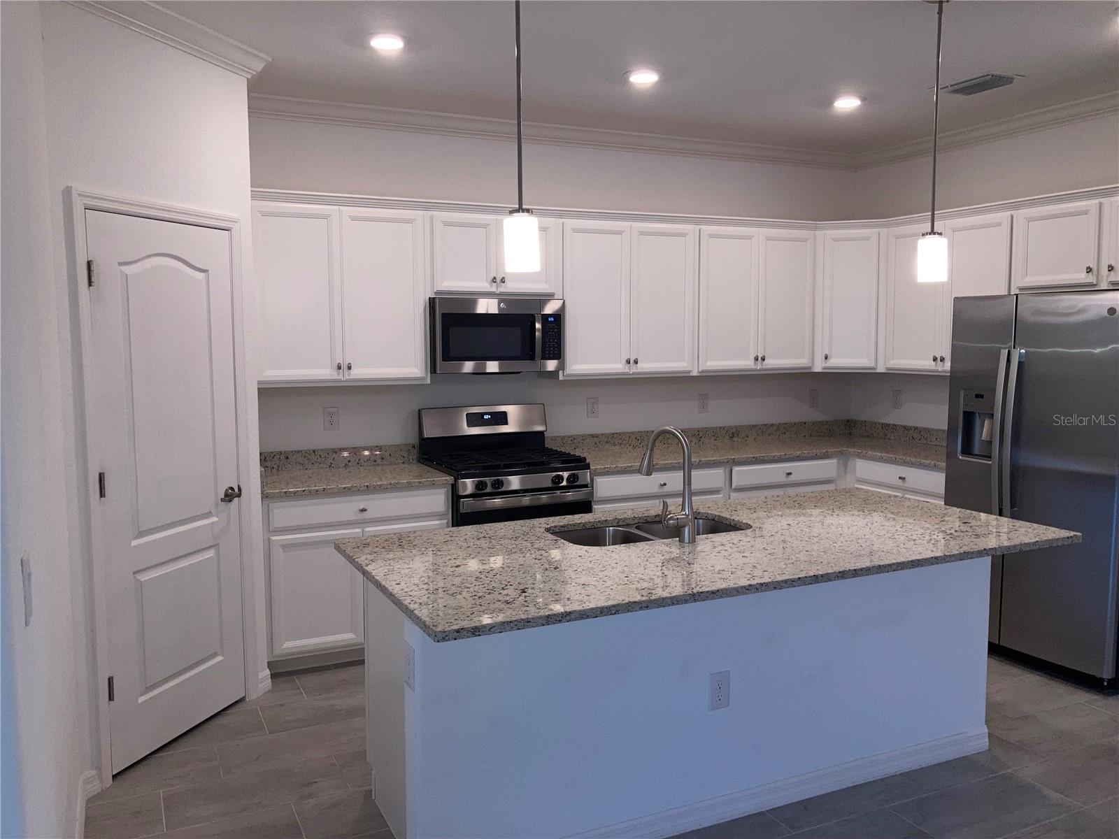 POLO RUN PH IIC IID & IIE - Residential Lease