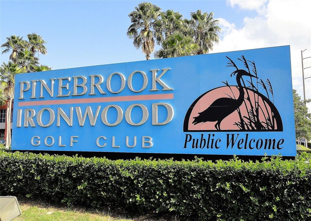 Photo of 3680 Ironwood Circle #606L, Bradenton, FL 34209 (MLS # A4660139)