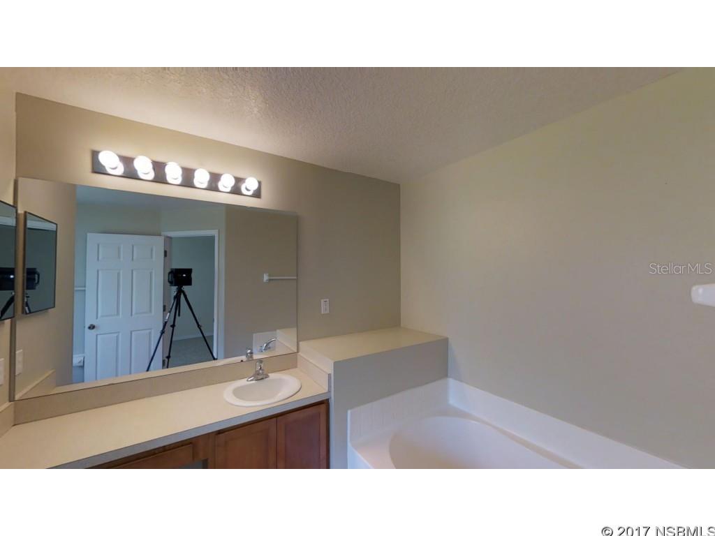 Florida Shores 01 - Residential