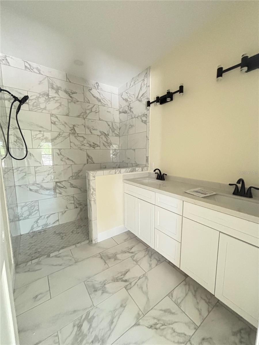 SEMINOLE RIDGE - Residential