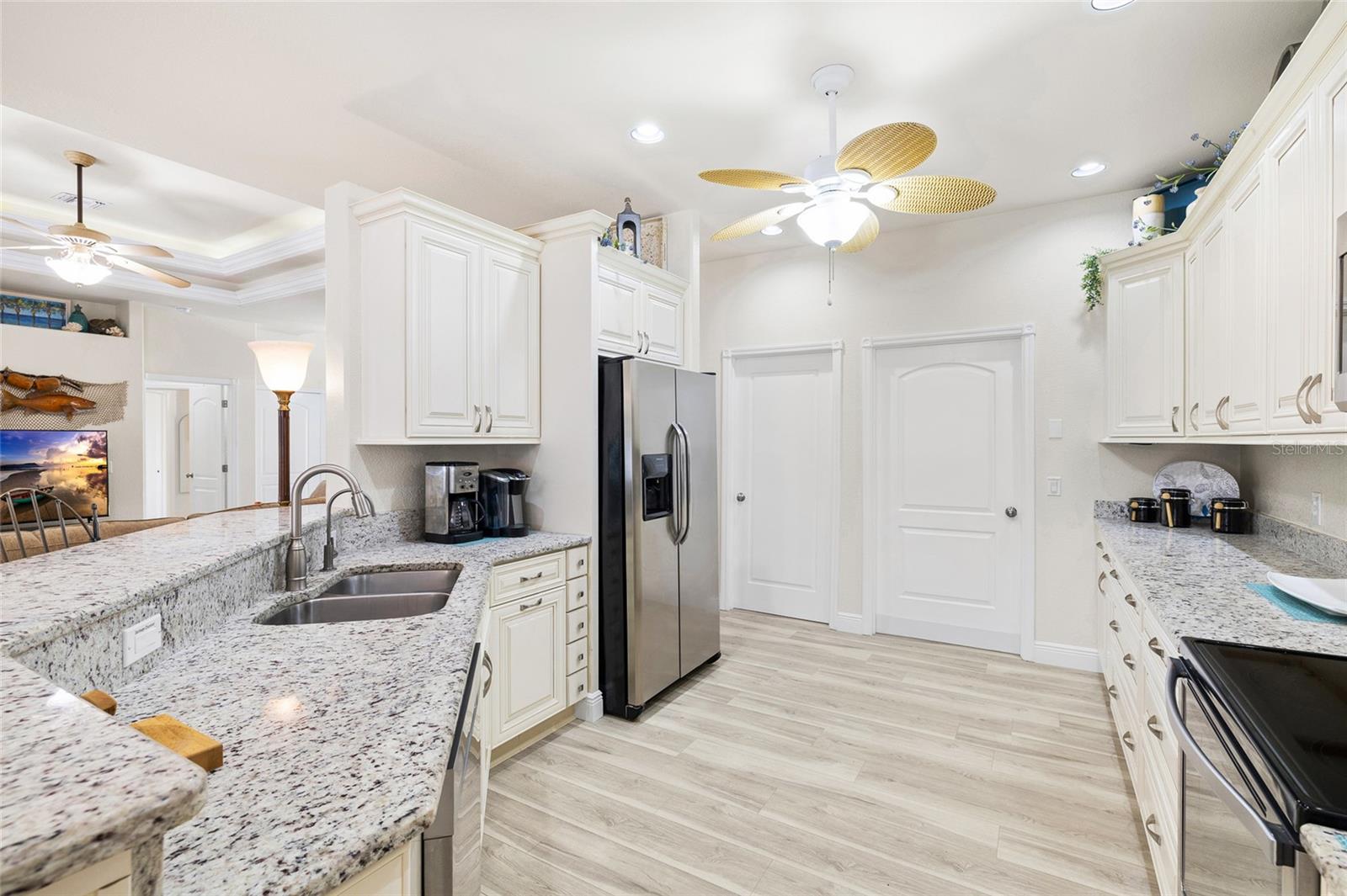 PORT CHARLOTTE SUB 17 REP - Residential Lease