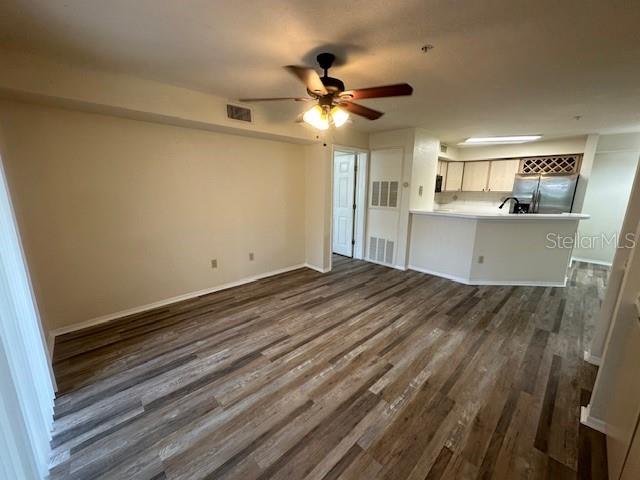 822 CAMARGO WAY 106