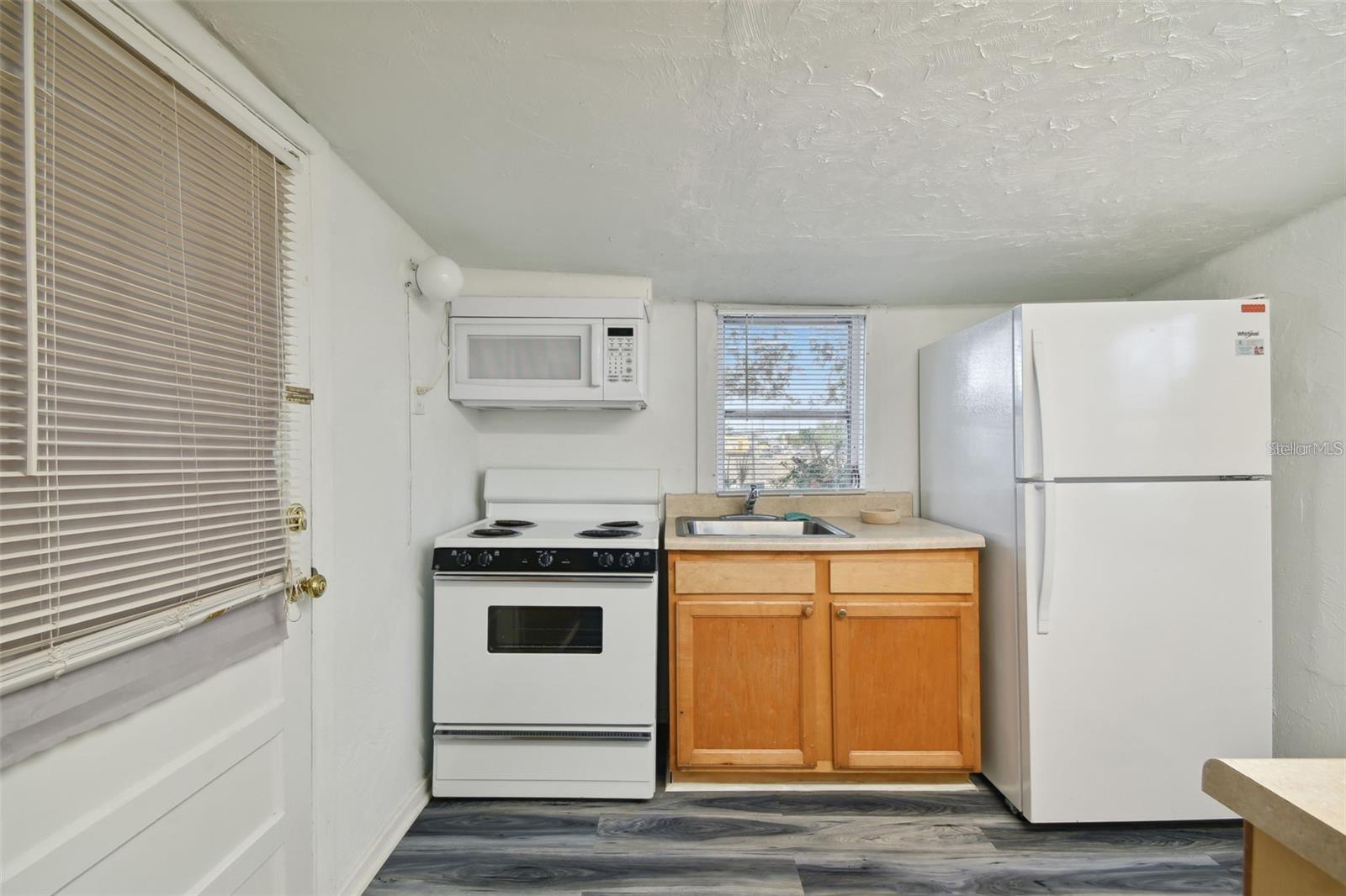 FAIRVIEW PARK - Residential Income