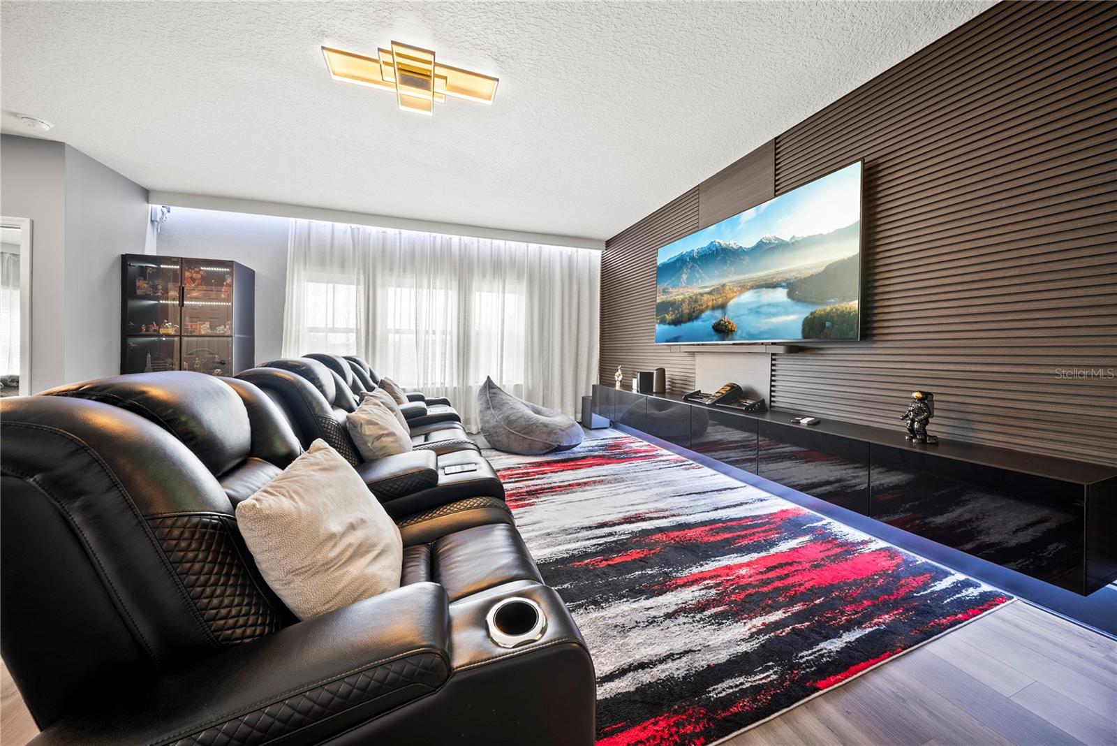 ROYAL LEGACY ESTATES - Residential