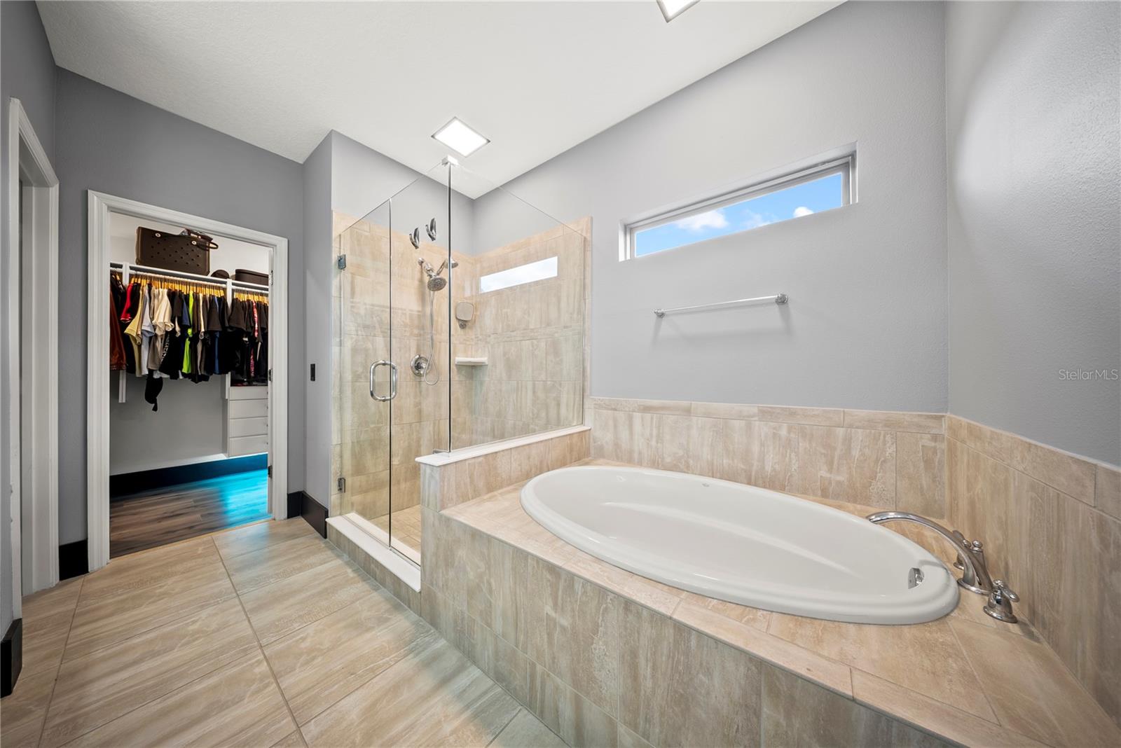 ROYAL LEGACY ESTATES - Residential