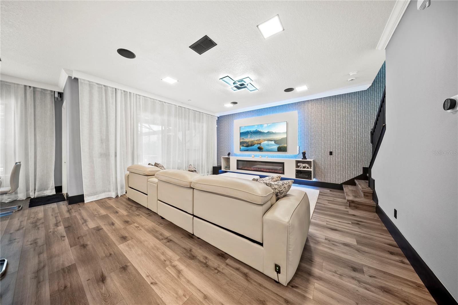 ROYAL LEGACY ESTATES - Residential