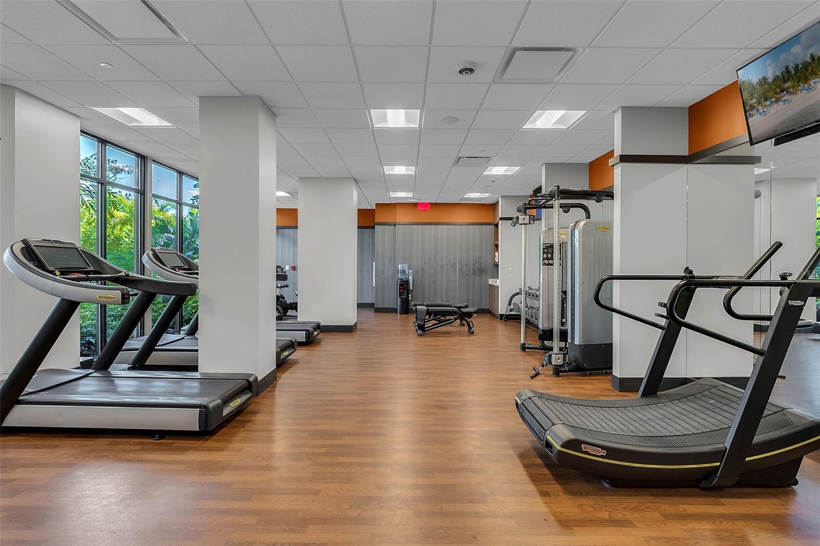 GROVE RESIDENCE & SPA HOTEL CONDO 1 - Residential