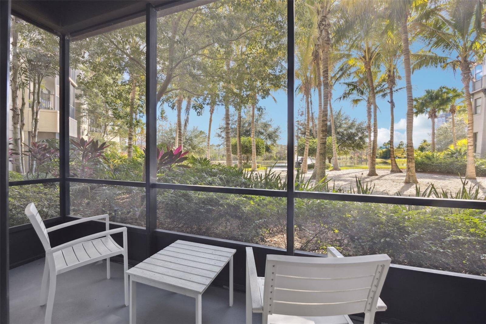 GROVE RESIDENCE & SPA HOTEL CONDO 1 - Residential